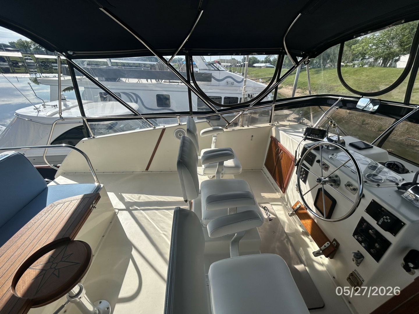 RoBoat 42ft Hatteras Yacht For Sale