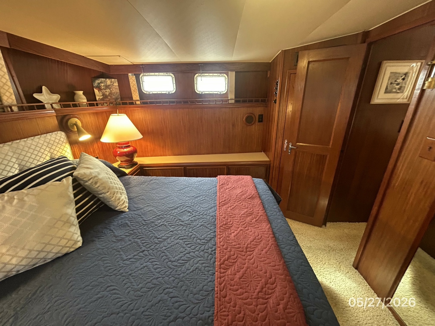 RoBoat 42ft Hatteras Yacht For Sale