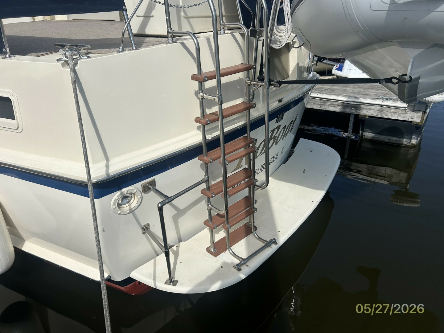 RoBoat 42ft Hatteras Yacht For Sale