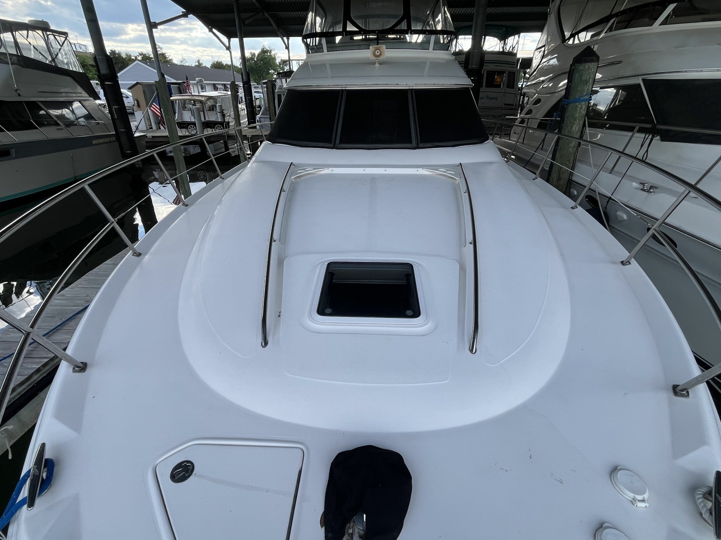 Sea Ray 480 Sedan Bridge - Photo 21