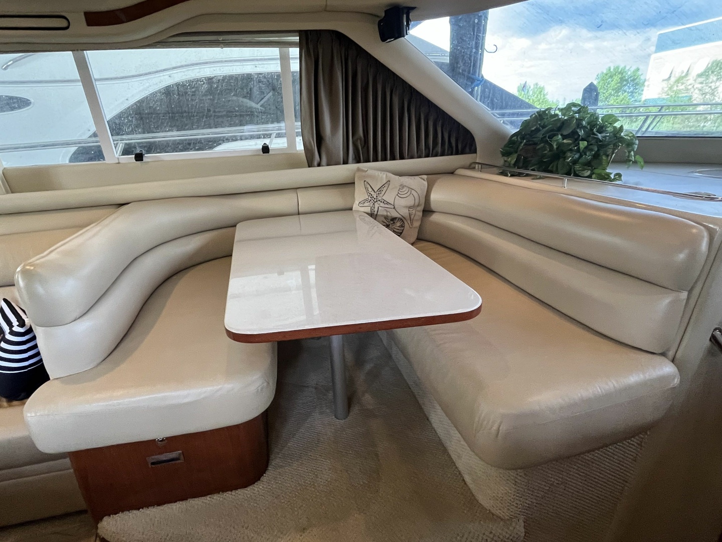 2003 Sea Ray 480 Sedan Bridge