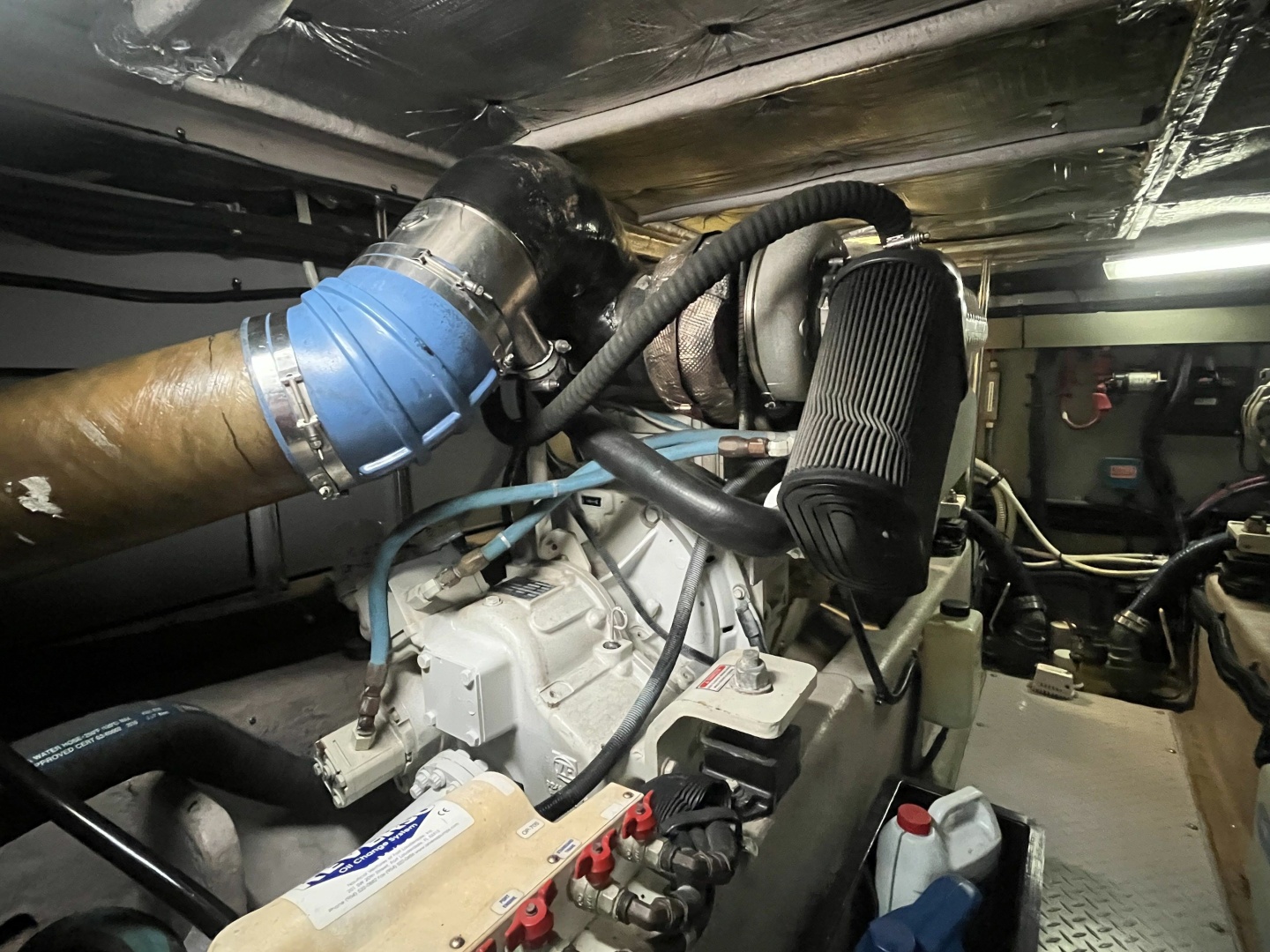 Sea Ray 480 Sedan Bridge - Photo 50