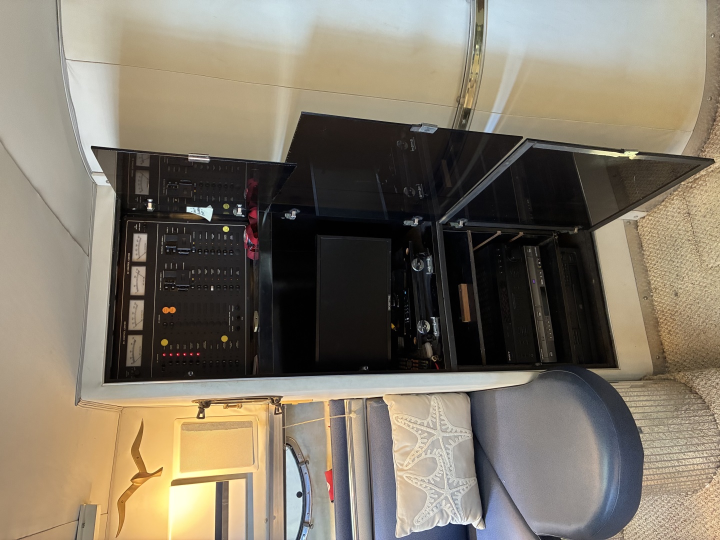 43ft Wellcraft Yacht For Sale