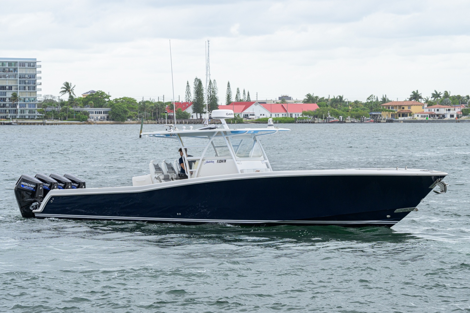 yacht-image