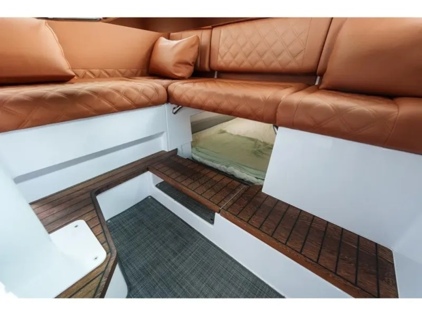 2022 Axopar 37 XC CROSS CABIN 37ft Axopar Yacht For Sale