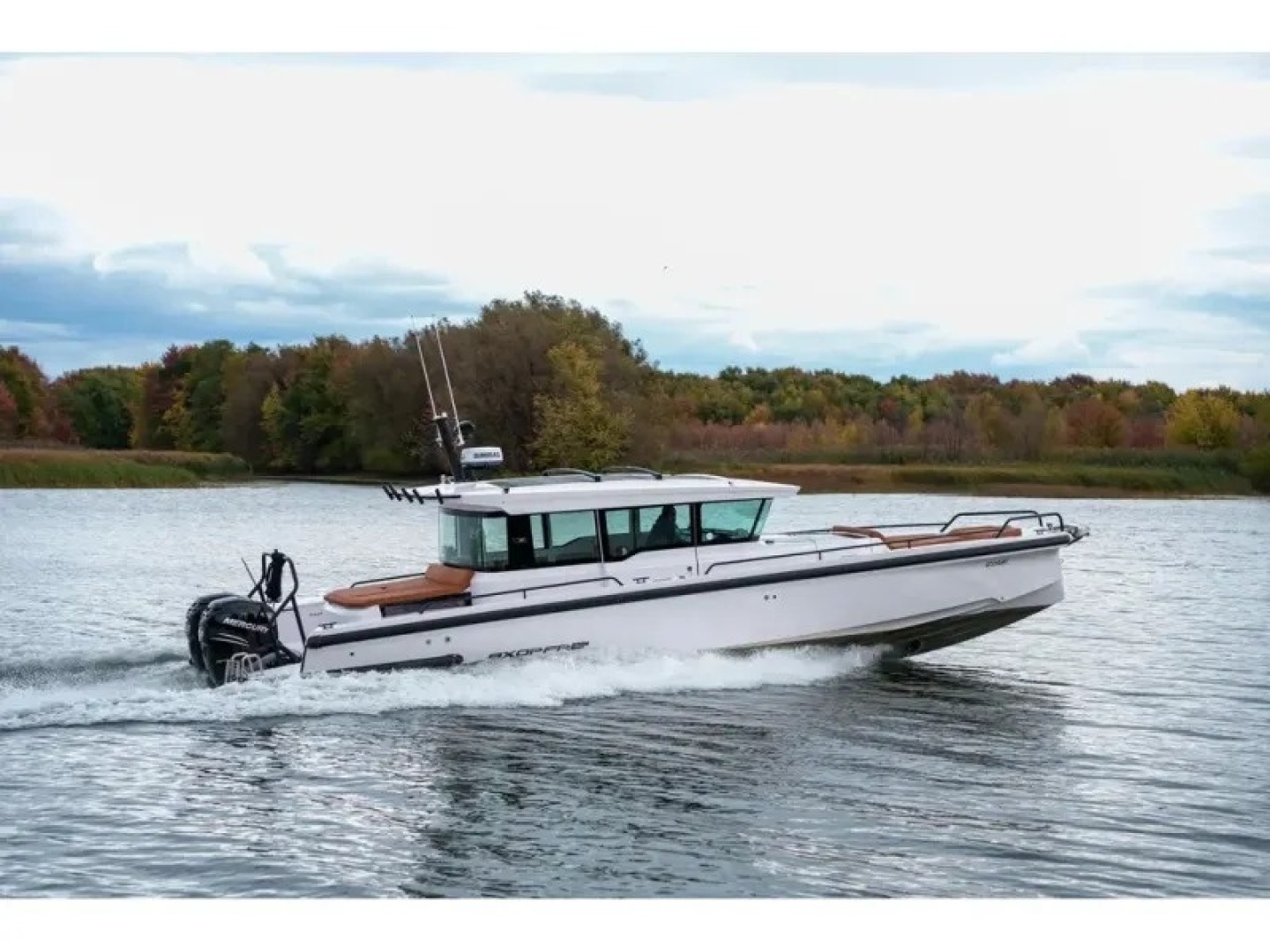2022 Axopar 37 XC CROSS CABIN 37ft Axopar Yacht For Sale