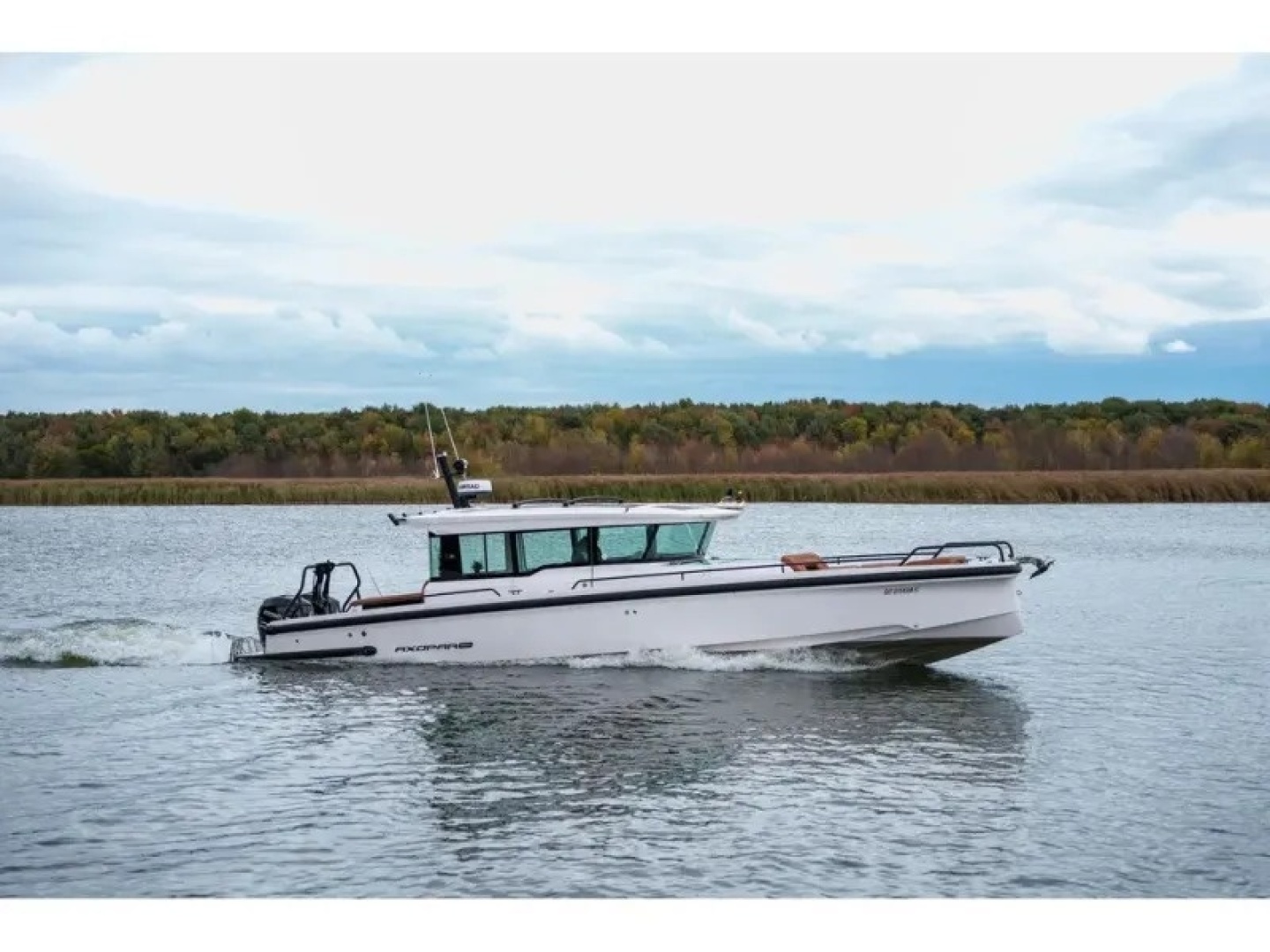 2022 Axopar 37 XC CROSS CABIN 37ft Axopar Yacht For Sale