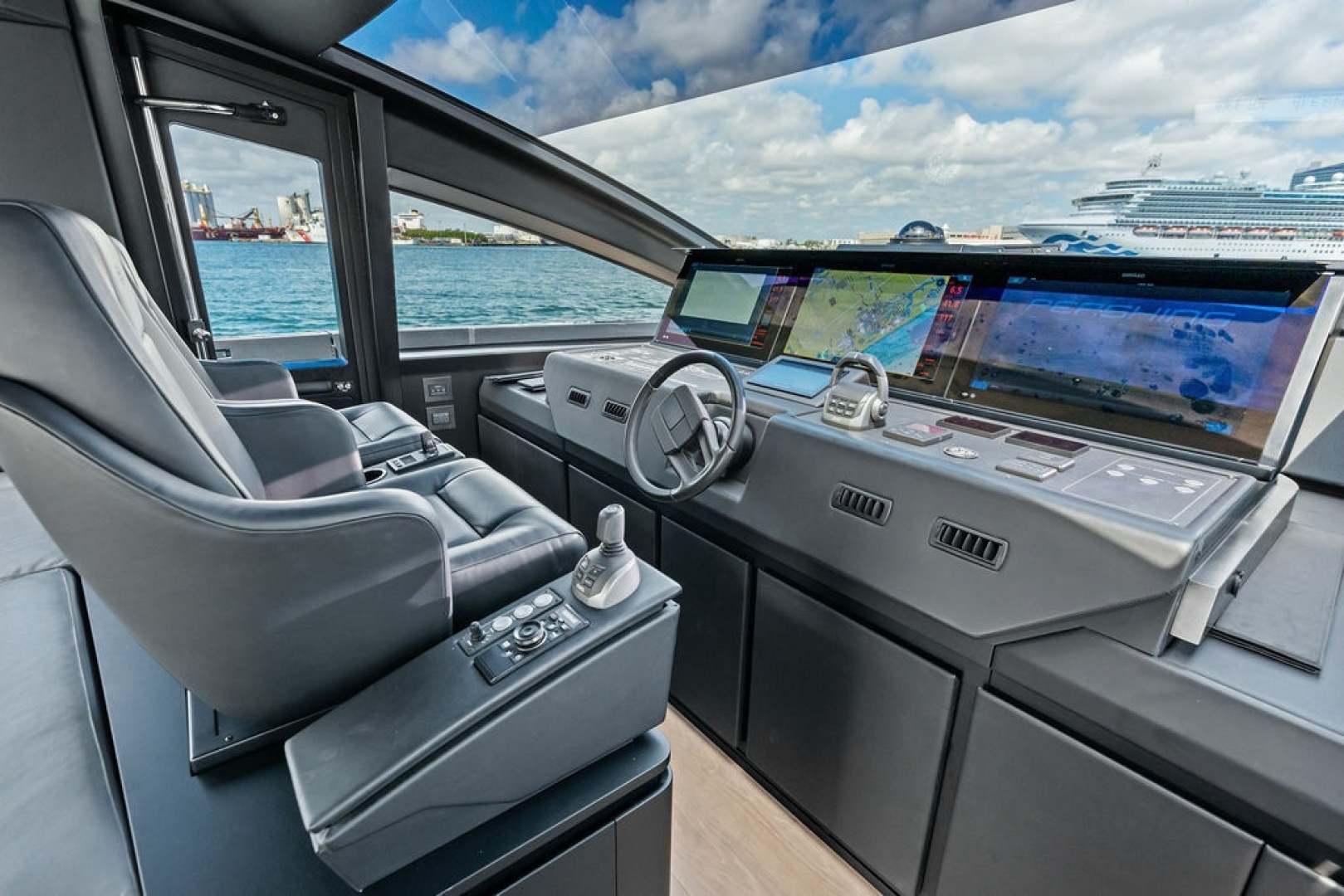 2025 Pershing GTX80