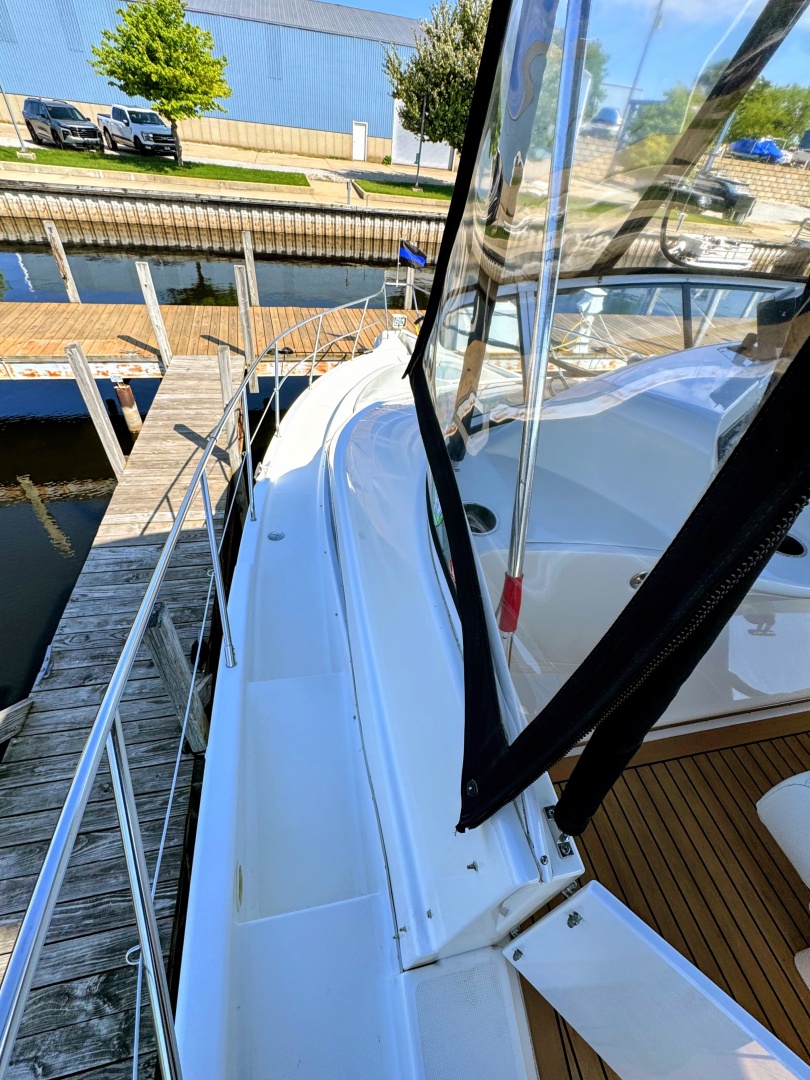 KEYAH IV 39ft Silverton Yacht For Sale