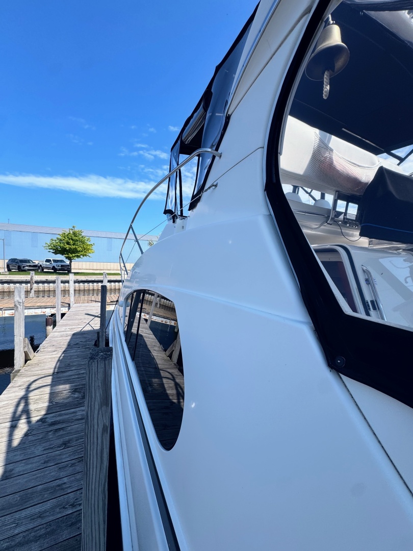 KEYAH IV 39ft Silverton Yacht For Sale