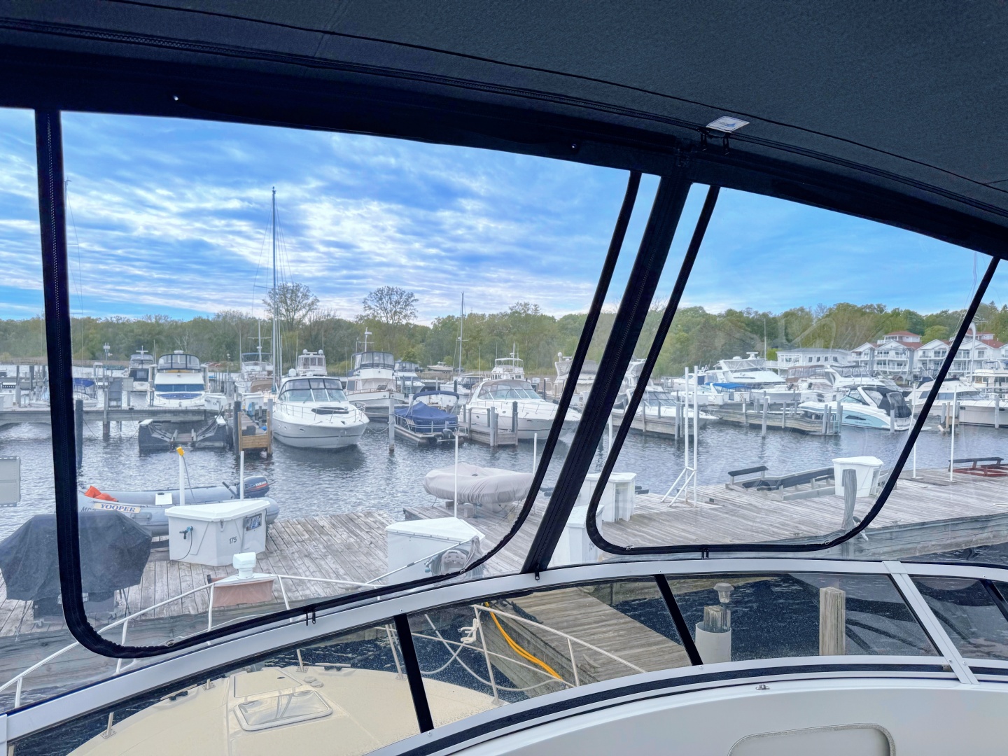 THE YOOPER 40ft Carver Yacht For Sale THE YOOPER 40ft Carver Yacht For Sale
