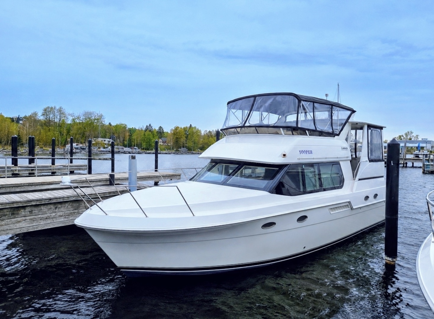 THE YOOPER 40ft Carver Yacht For Sale THE YOOPER 40ft Carver Yacht For Sale