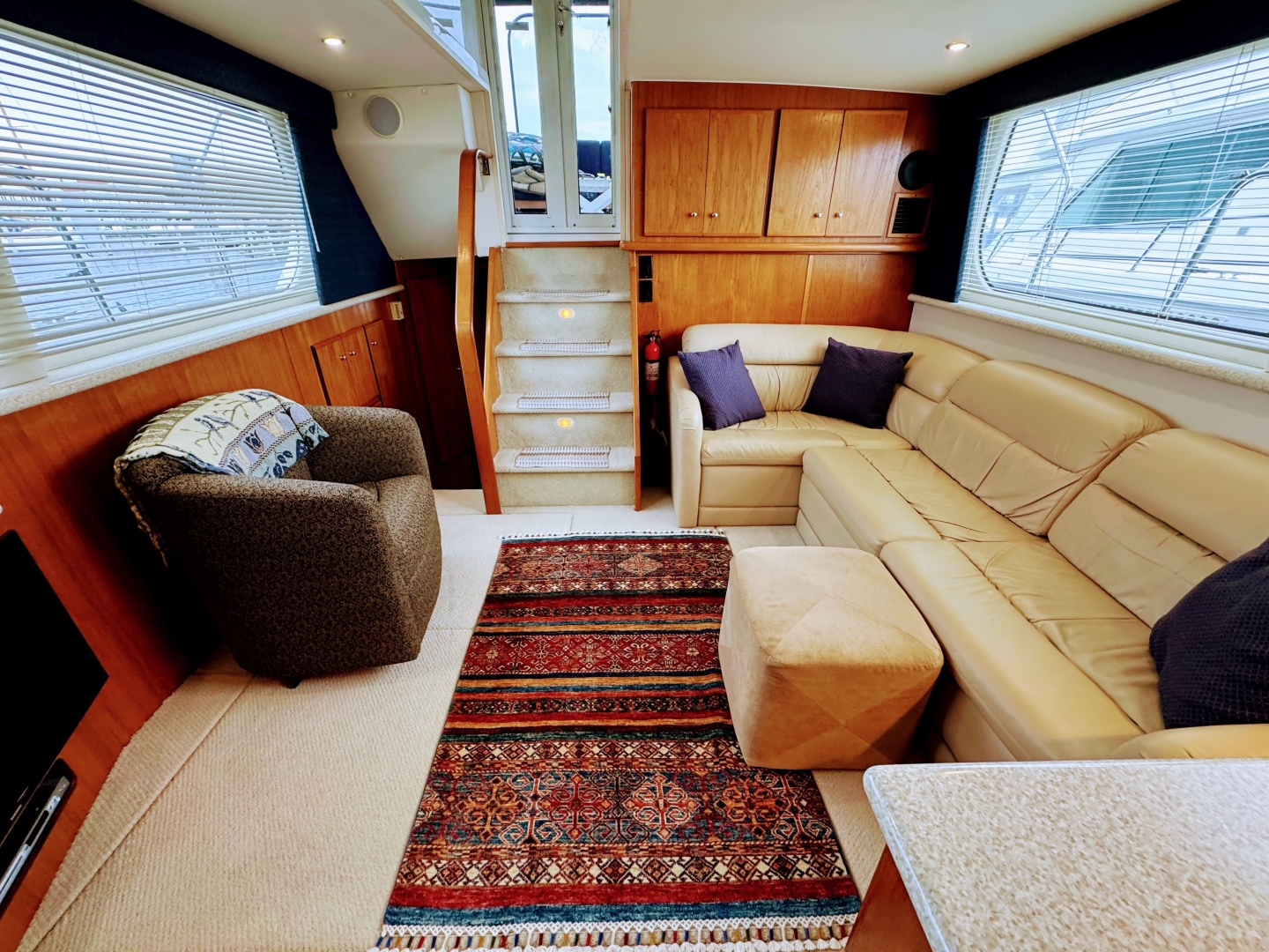 THE YOOPER 40ft Carver Yacht For Sale THE YOOPER 40ft Carver Yacht For Sale
