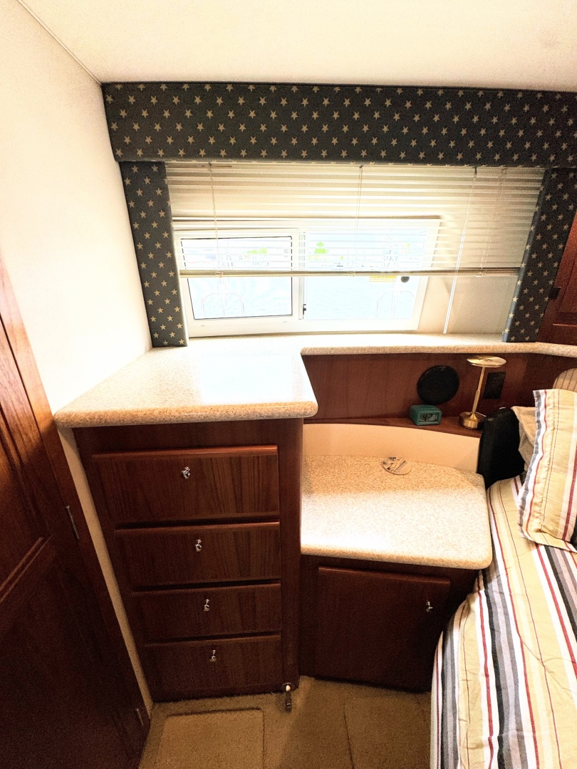 THE YOOPER 40ft Carver Yacht For Sale THE YOOPER 40ft Carver Yacht For Sale