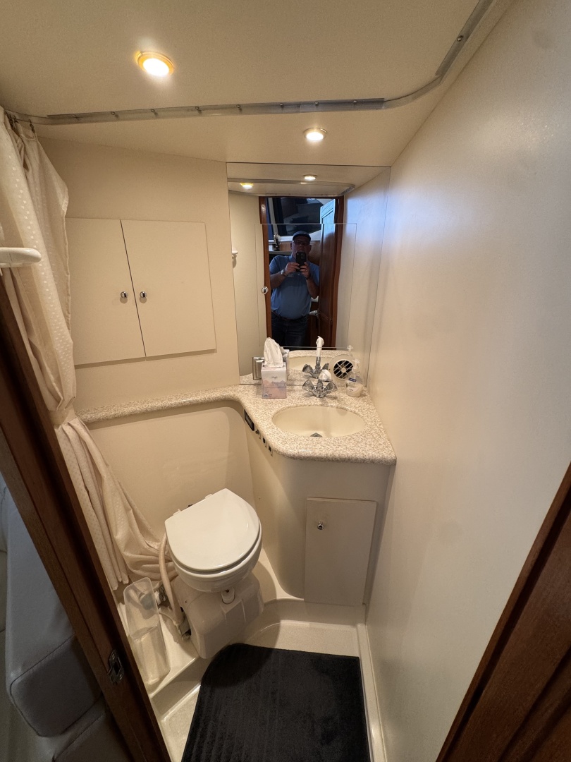 THE YOOPER 40ft Carver Yacht For Sale THE YOOPER 40ft Carver Yacht For Sale