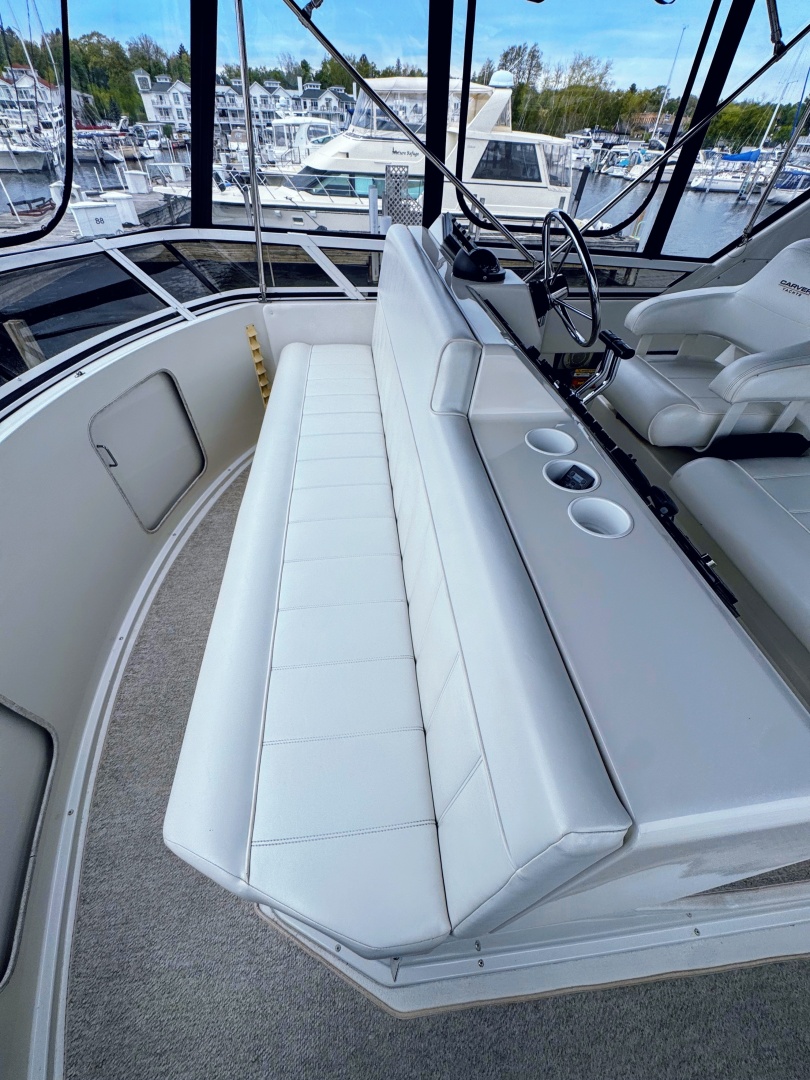 THE YOOPER 40ft Carver Yacht For Sale THE YOOPER 40ft Carver Yacht For Sale