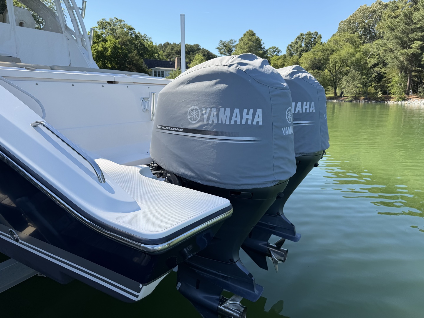 2016 Pursuit Offshore