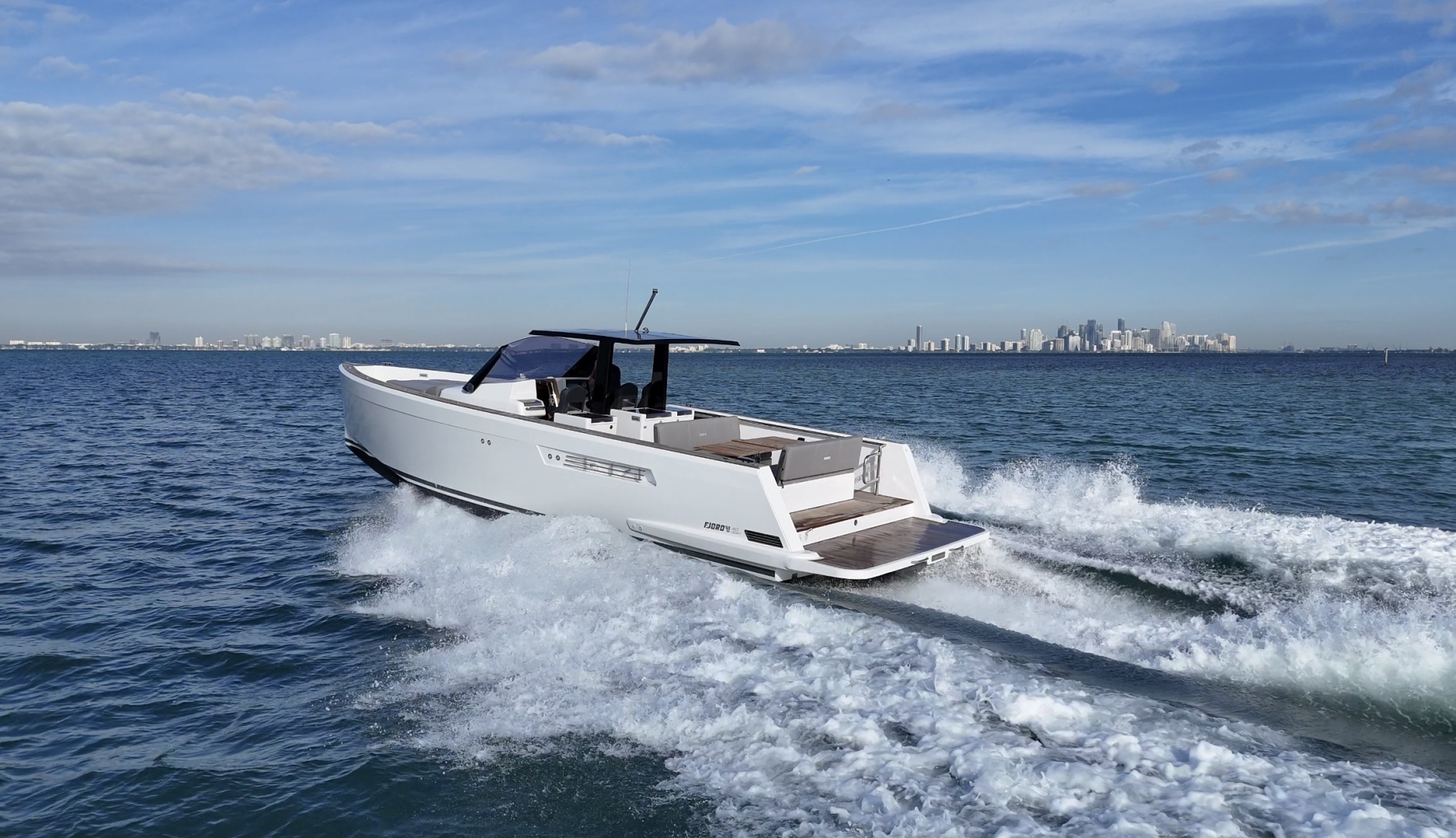 2019 Fjord 40 Open