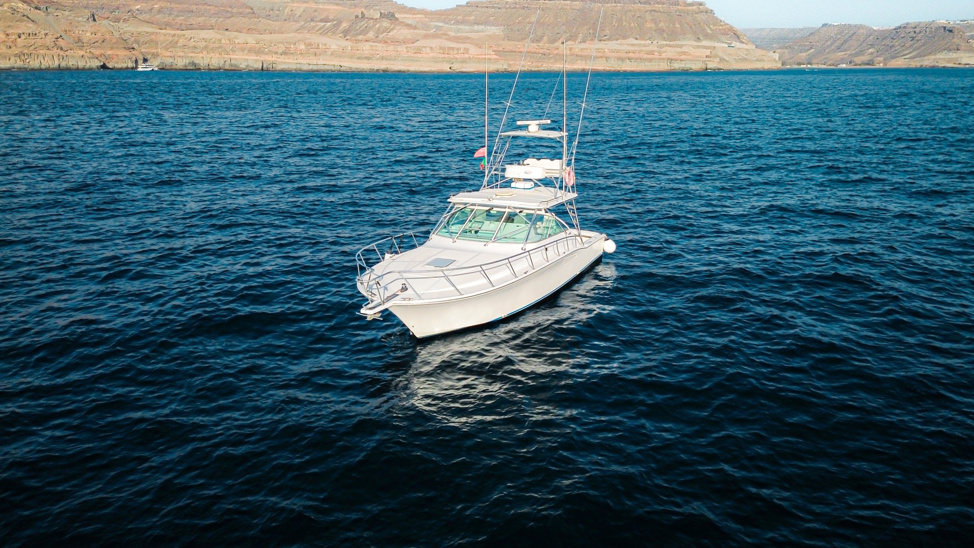 2005 Cabo 40 Hardtop Express