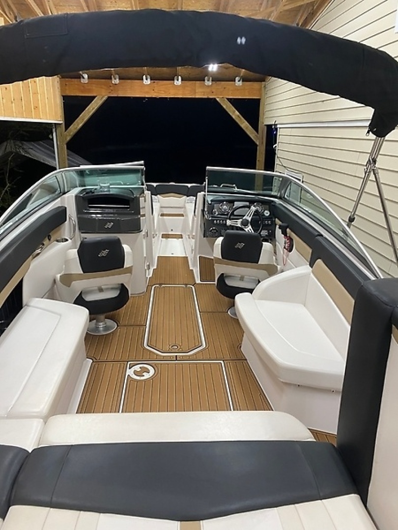 26ft Four Winns Yacht For Sale