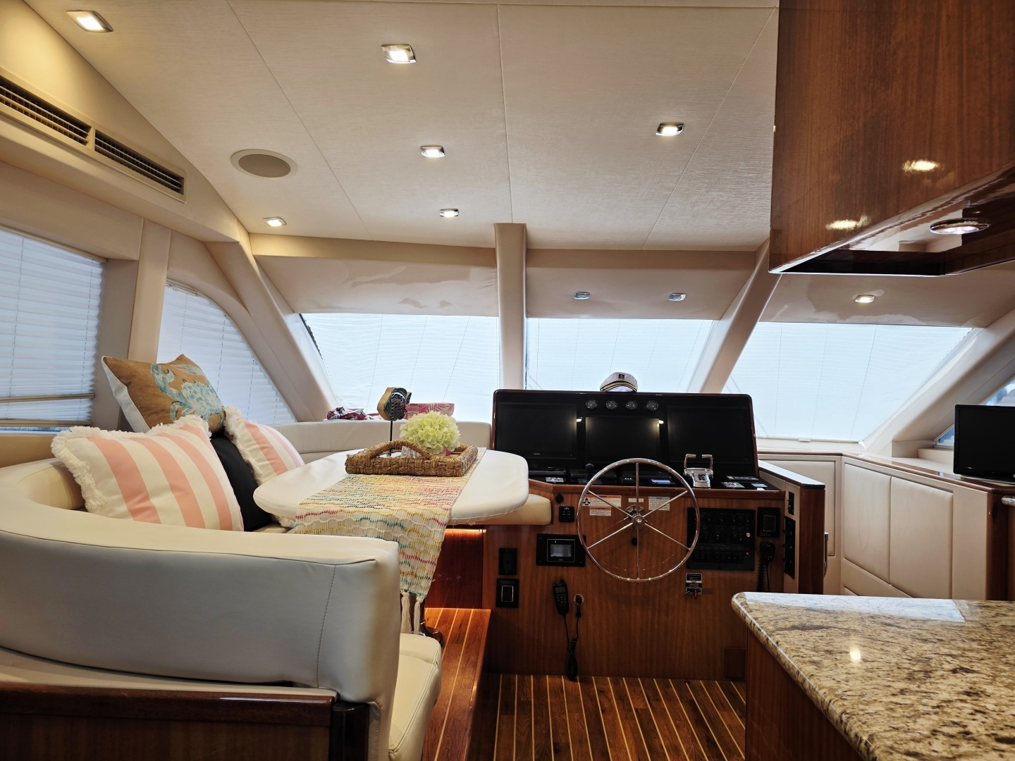 Hatteras  Yacht For Sale