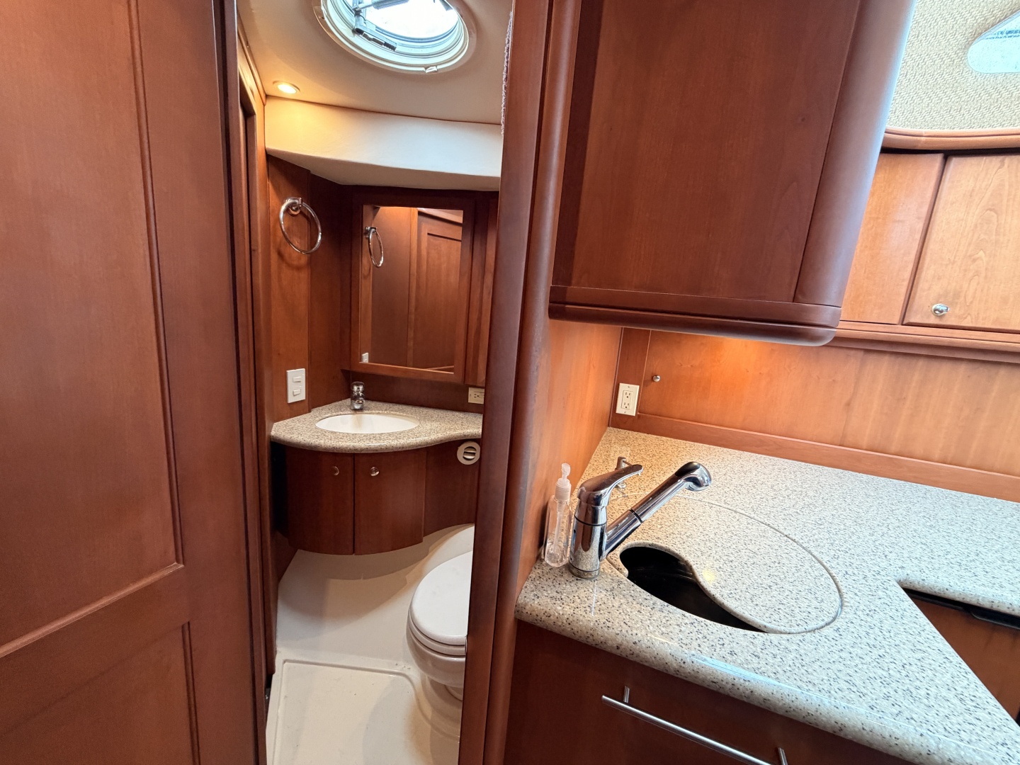 Sunny Days 38ft Silverton Yacht For Sale