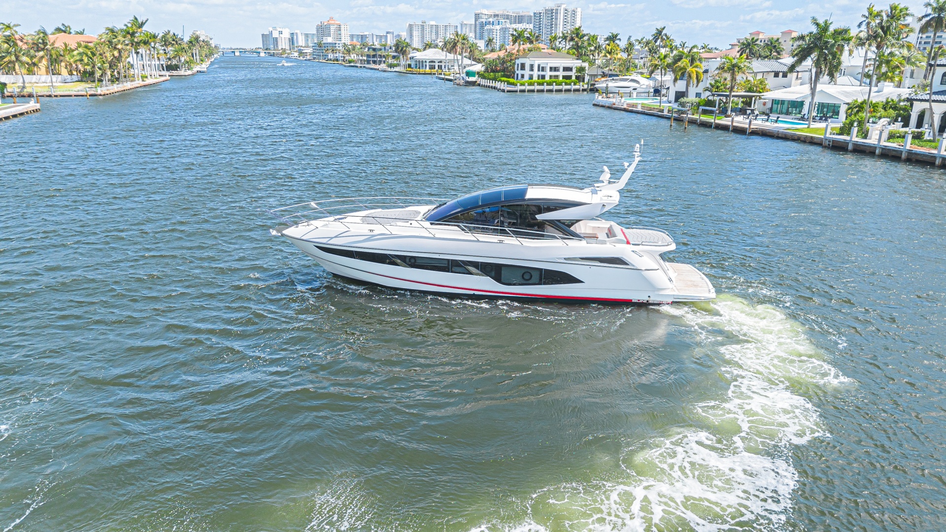 The Edge IV 60ft Sunseeker Yacht For Sale