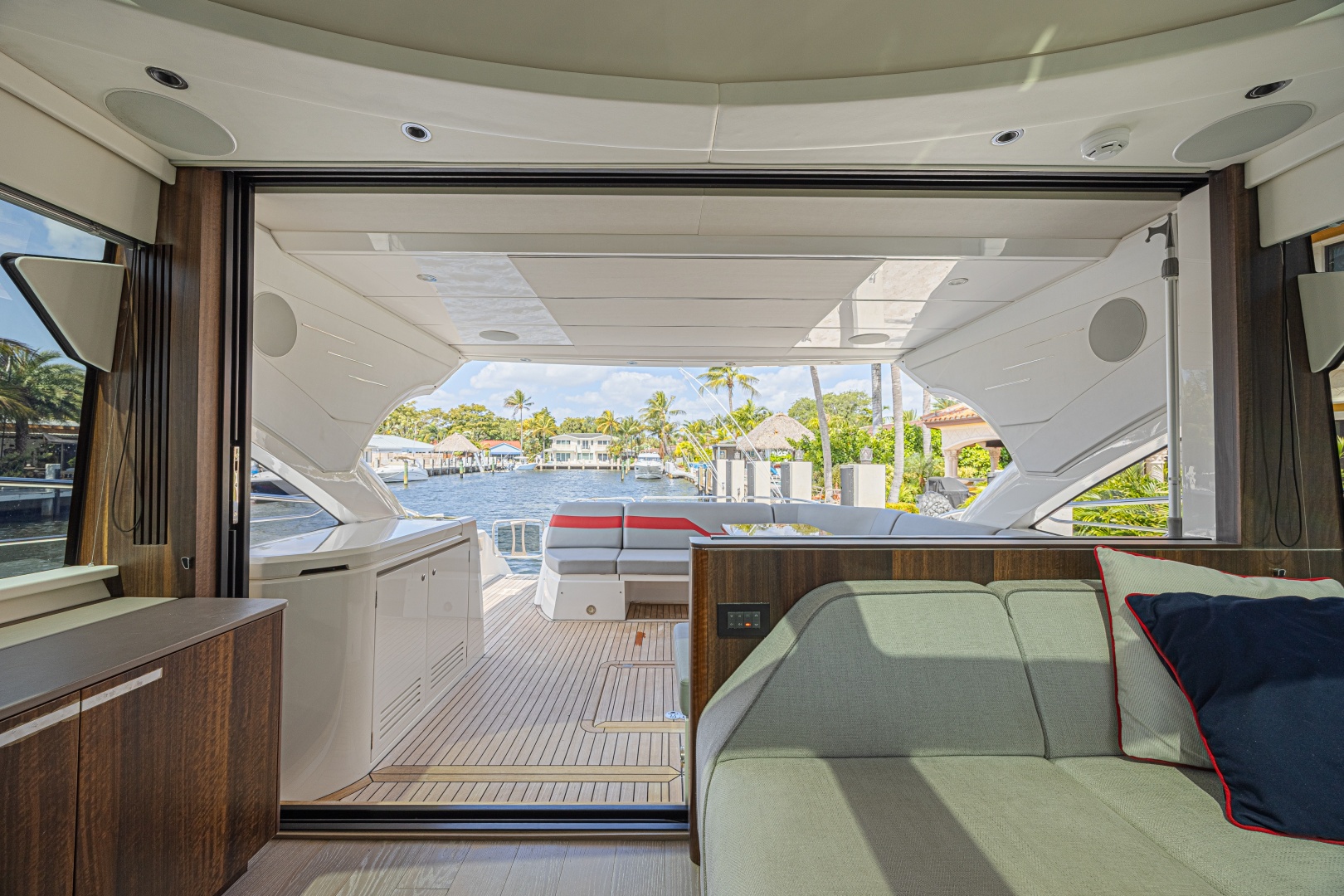 The Edge IV 60ft Sunseeker Yacht For Sale