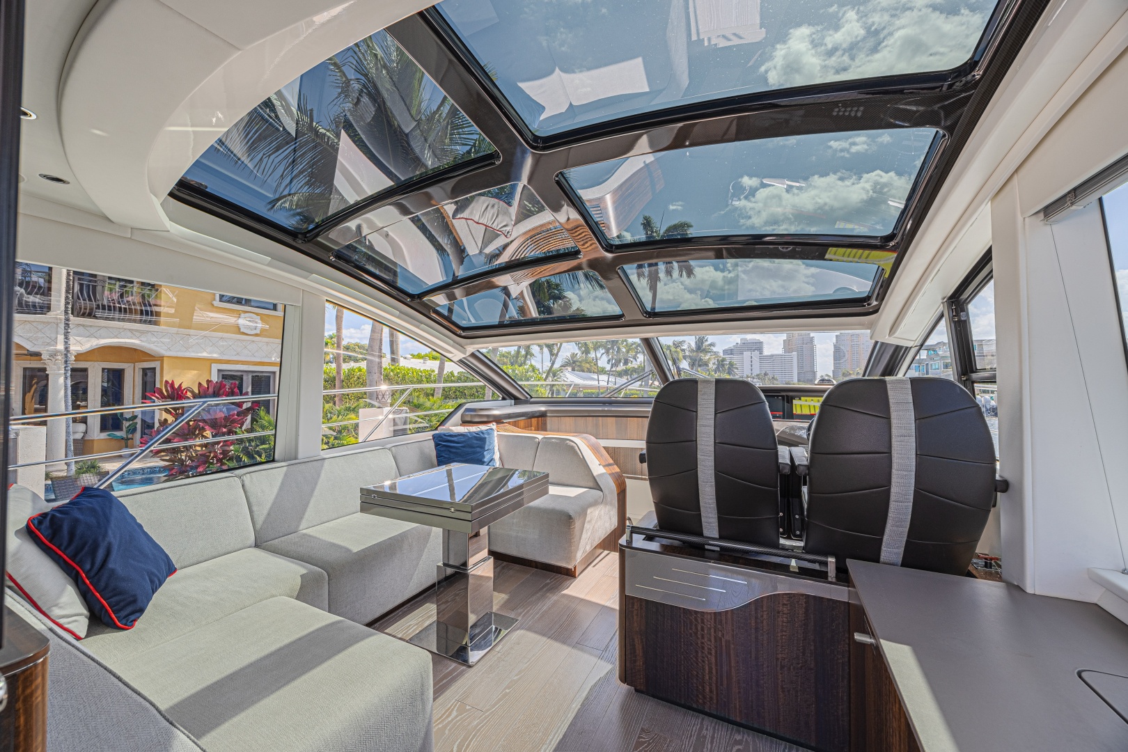 The Edge IV 60ft Sunseeker Yacht For Sale