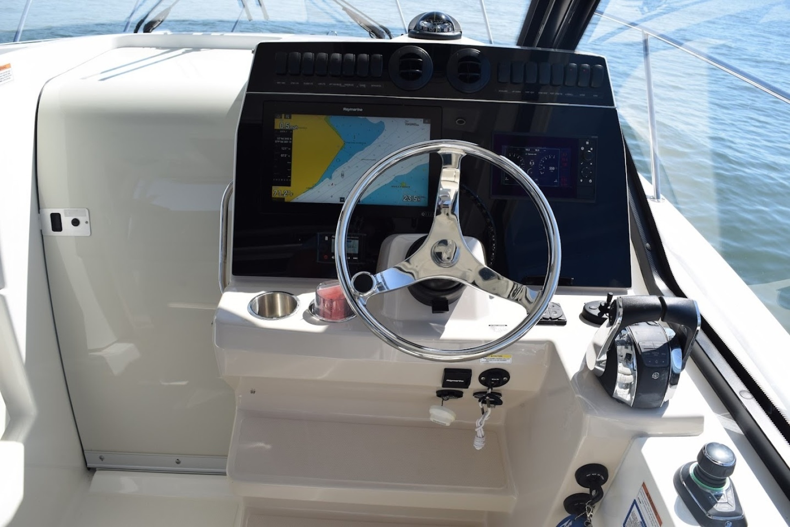 SIP N SEA 32ft Boston Whaler Yacht For Sale SIP N SEA 32ft Boston Whaler Yacht For Sale
