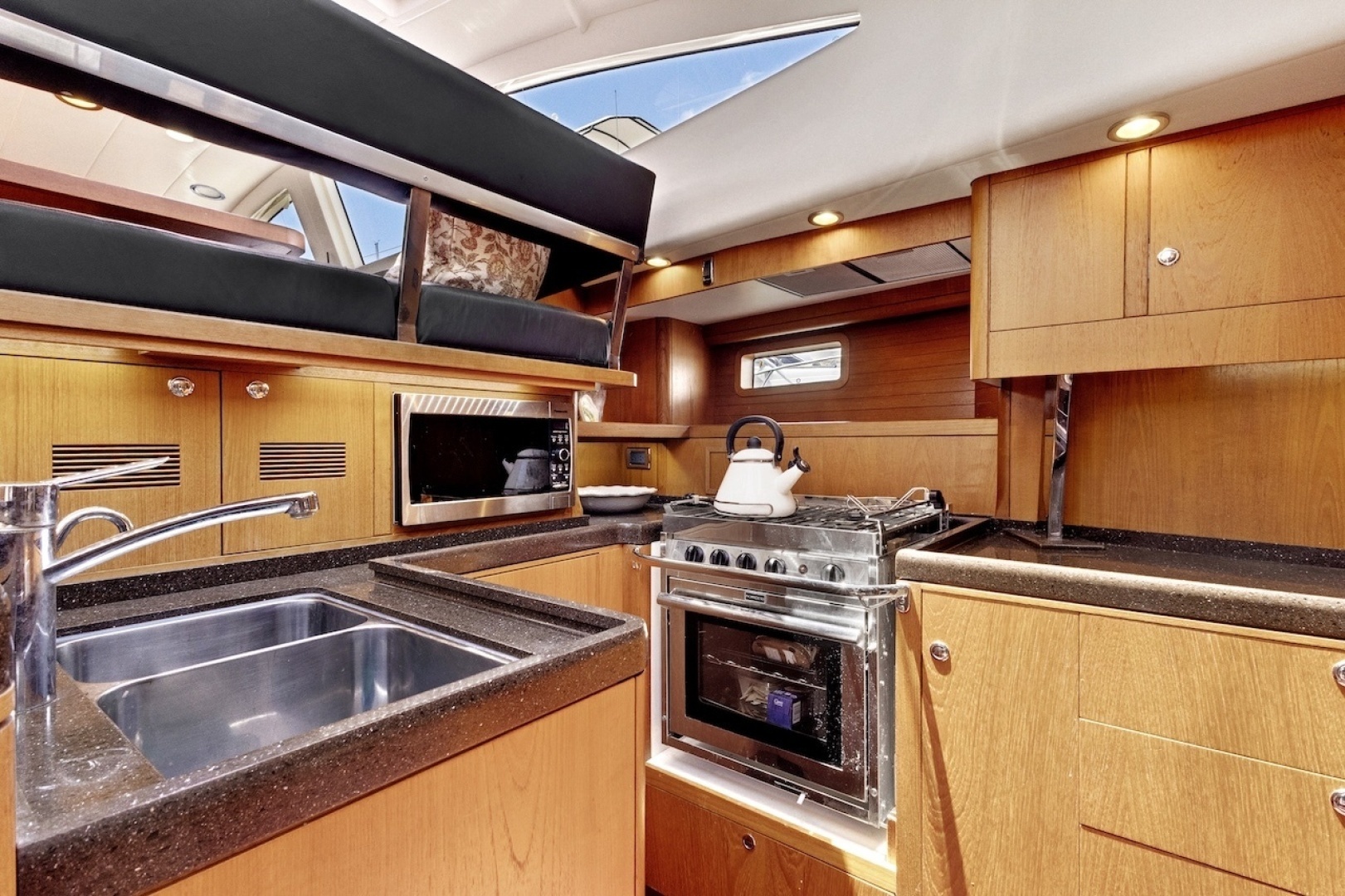Southerly 57 RS Yacht For Sale