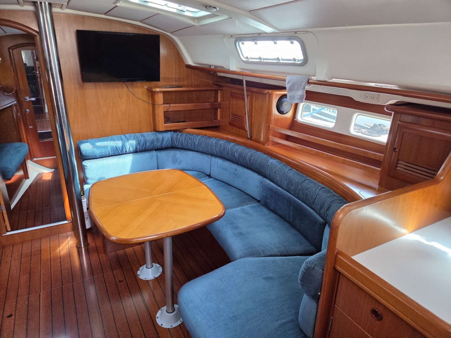 Casa Fink 41ft Beneteau Yacht For Sale