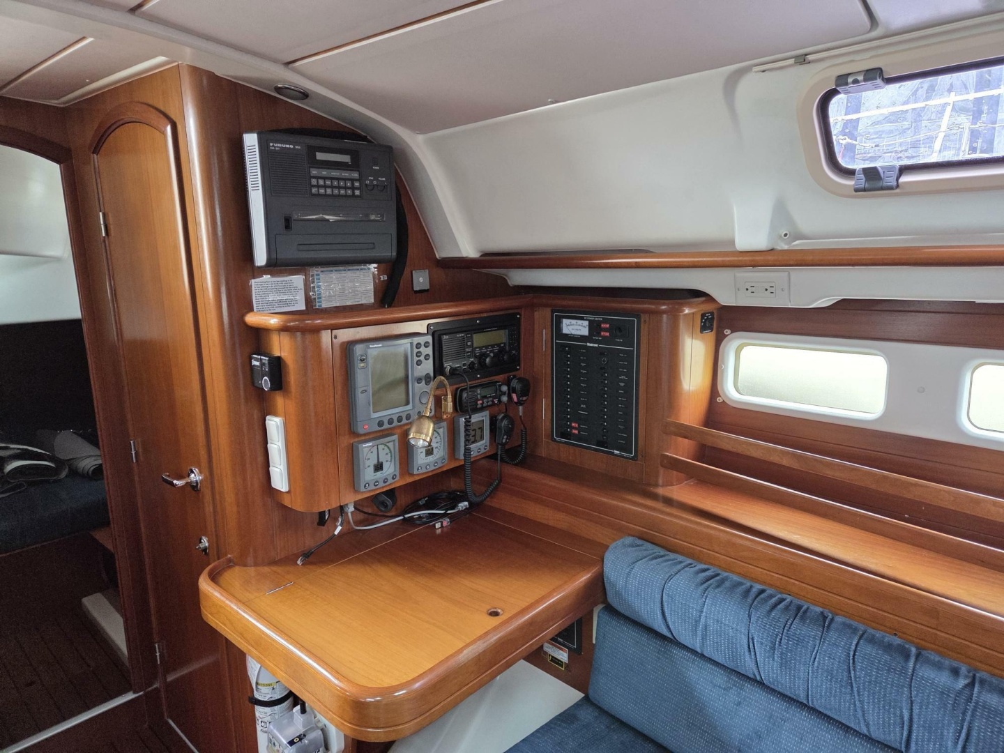 Casa Fink 41ft Beneteau Yacht For Sale