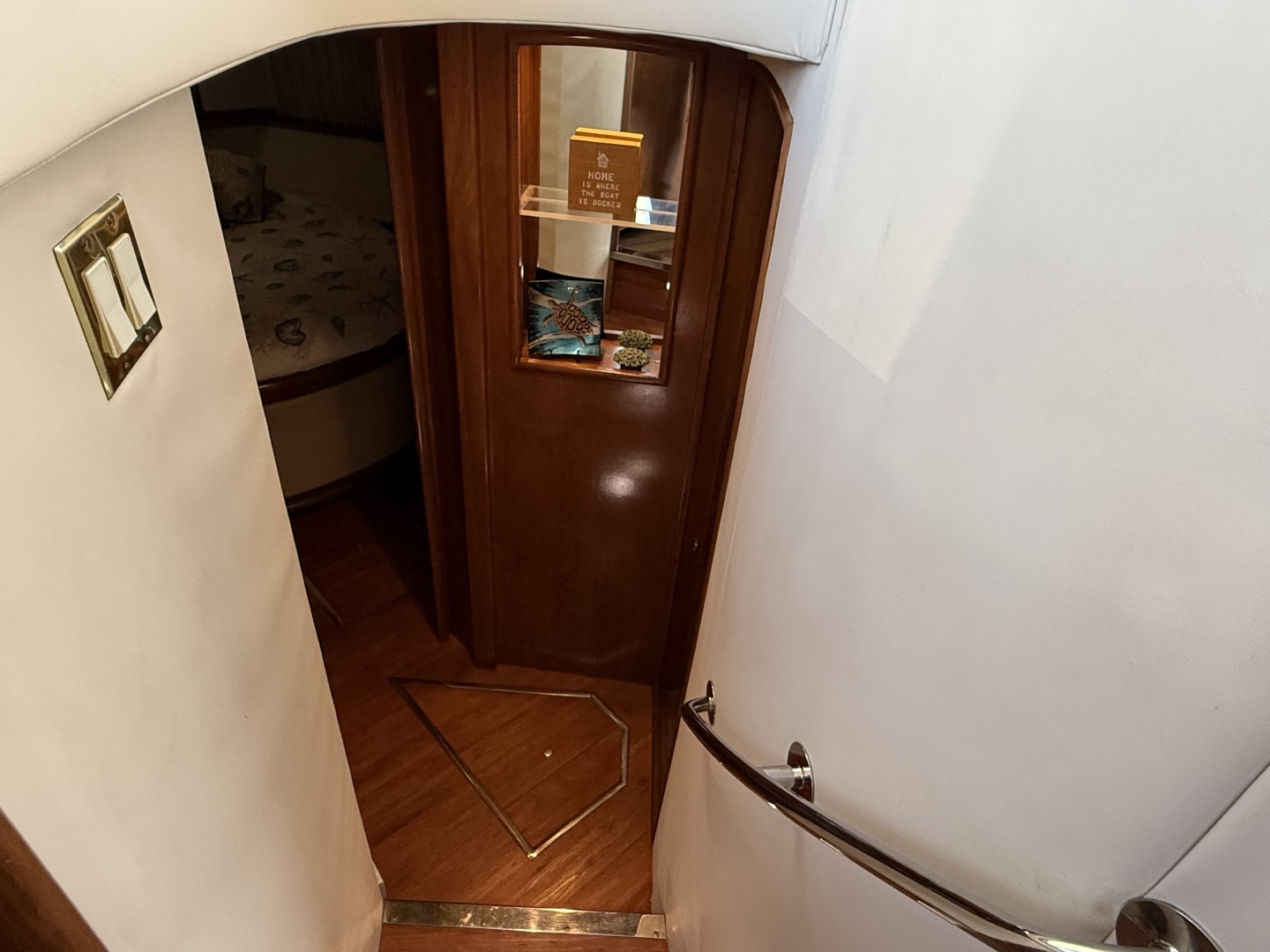 Regina Rae 46ft Carver Yacht For Sale