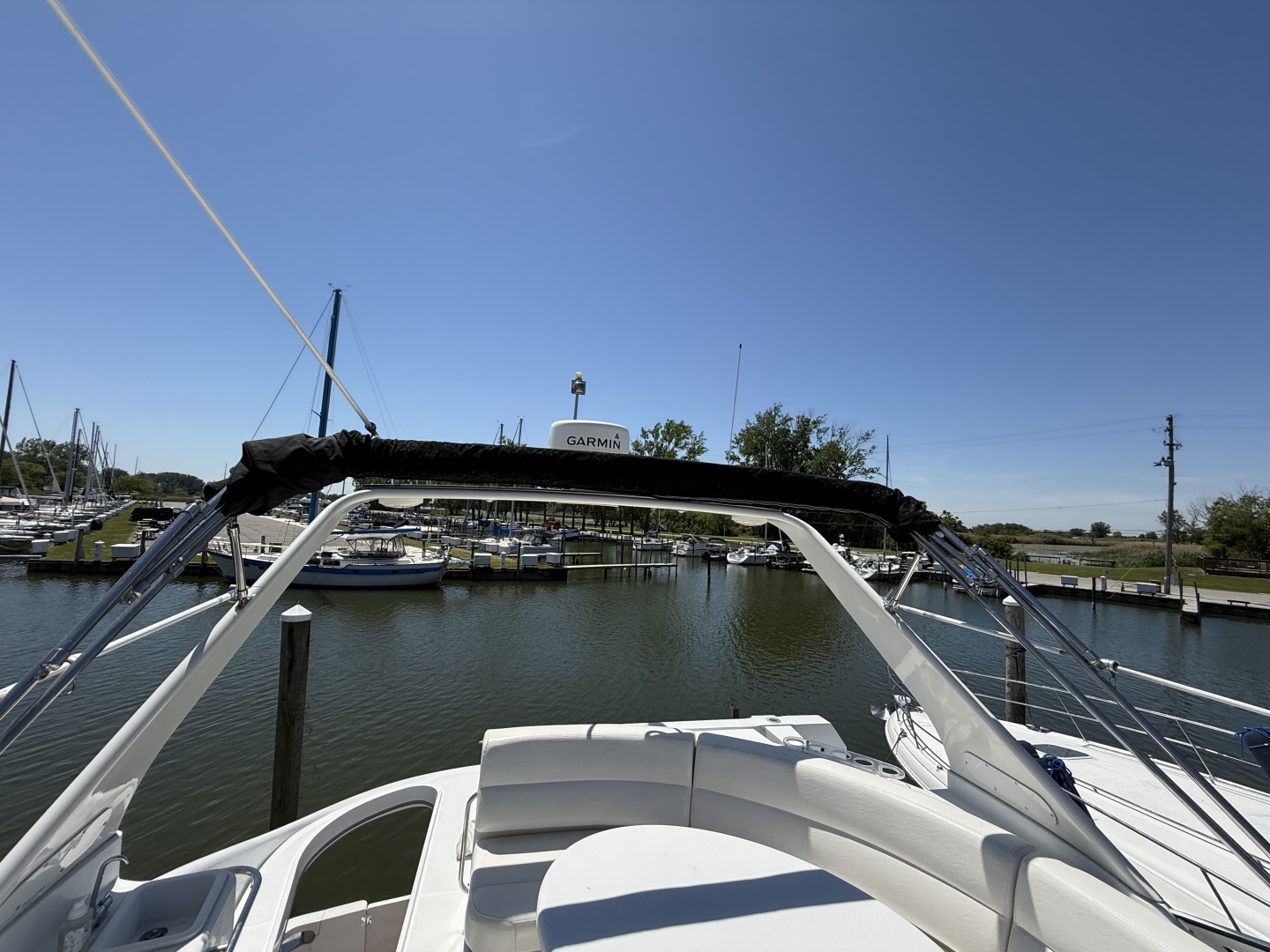 1999 Carver 450 Voyager