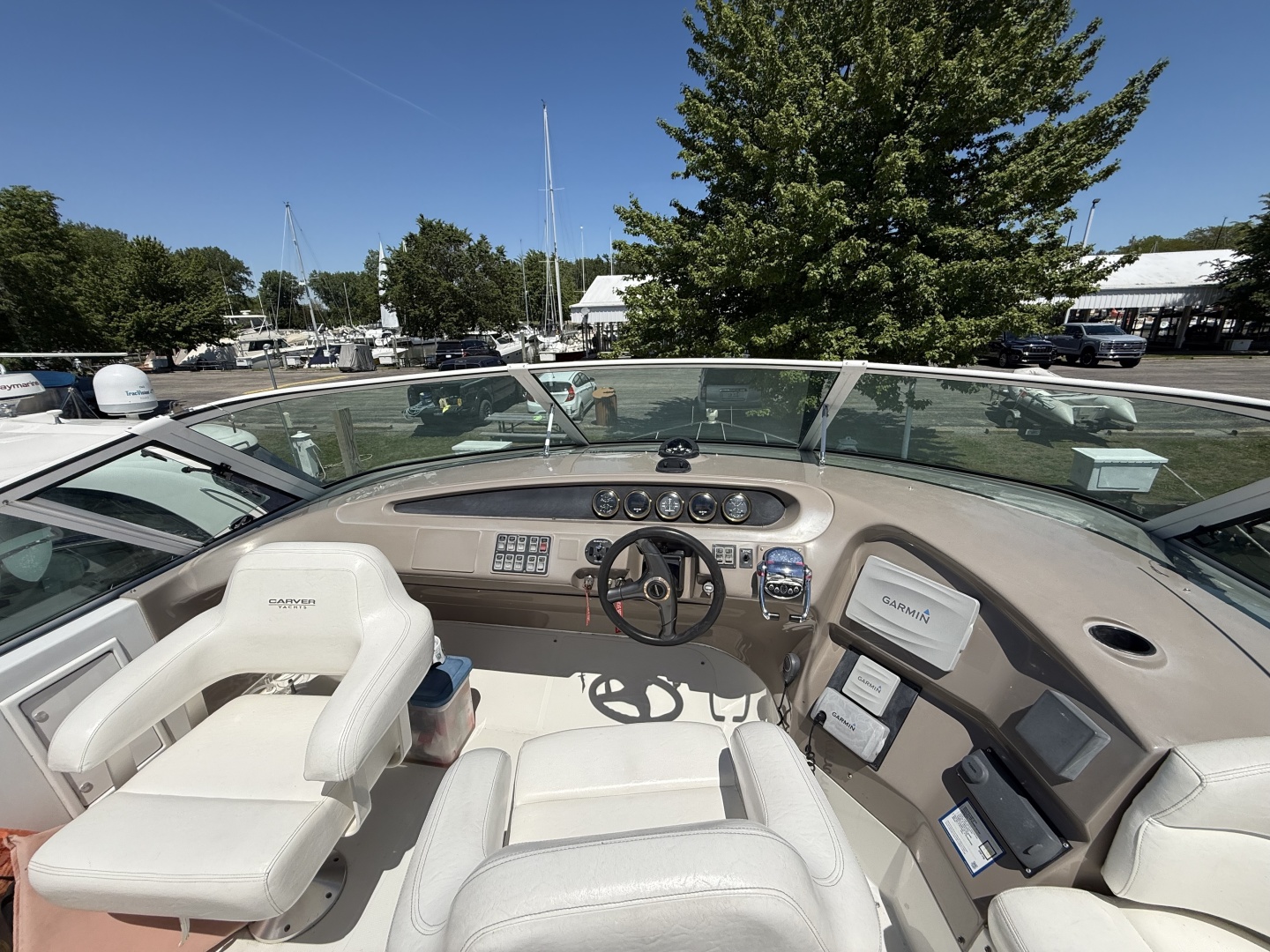 Regina Rae 46ft Carver Yacht For Sale