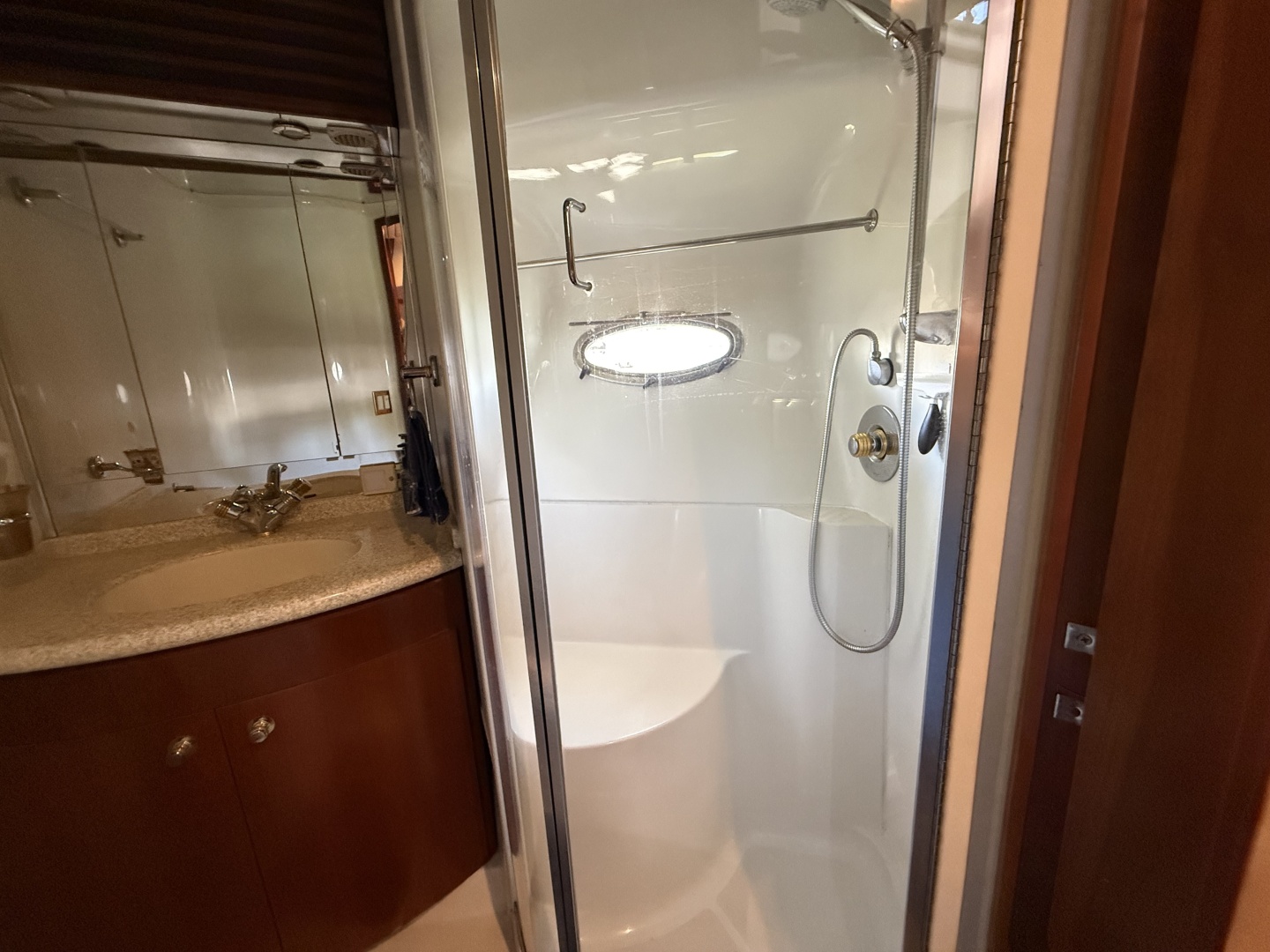 Regina Rae 46ft Carver Yacht For Sale