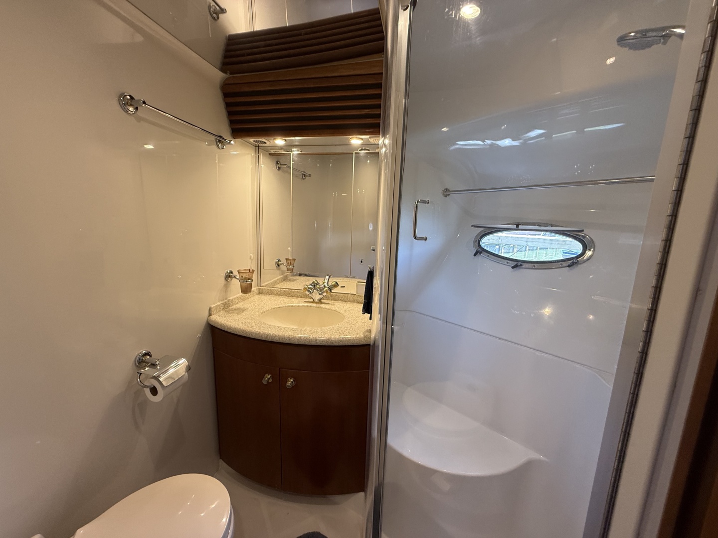 1999 Carver 450 Voyager