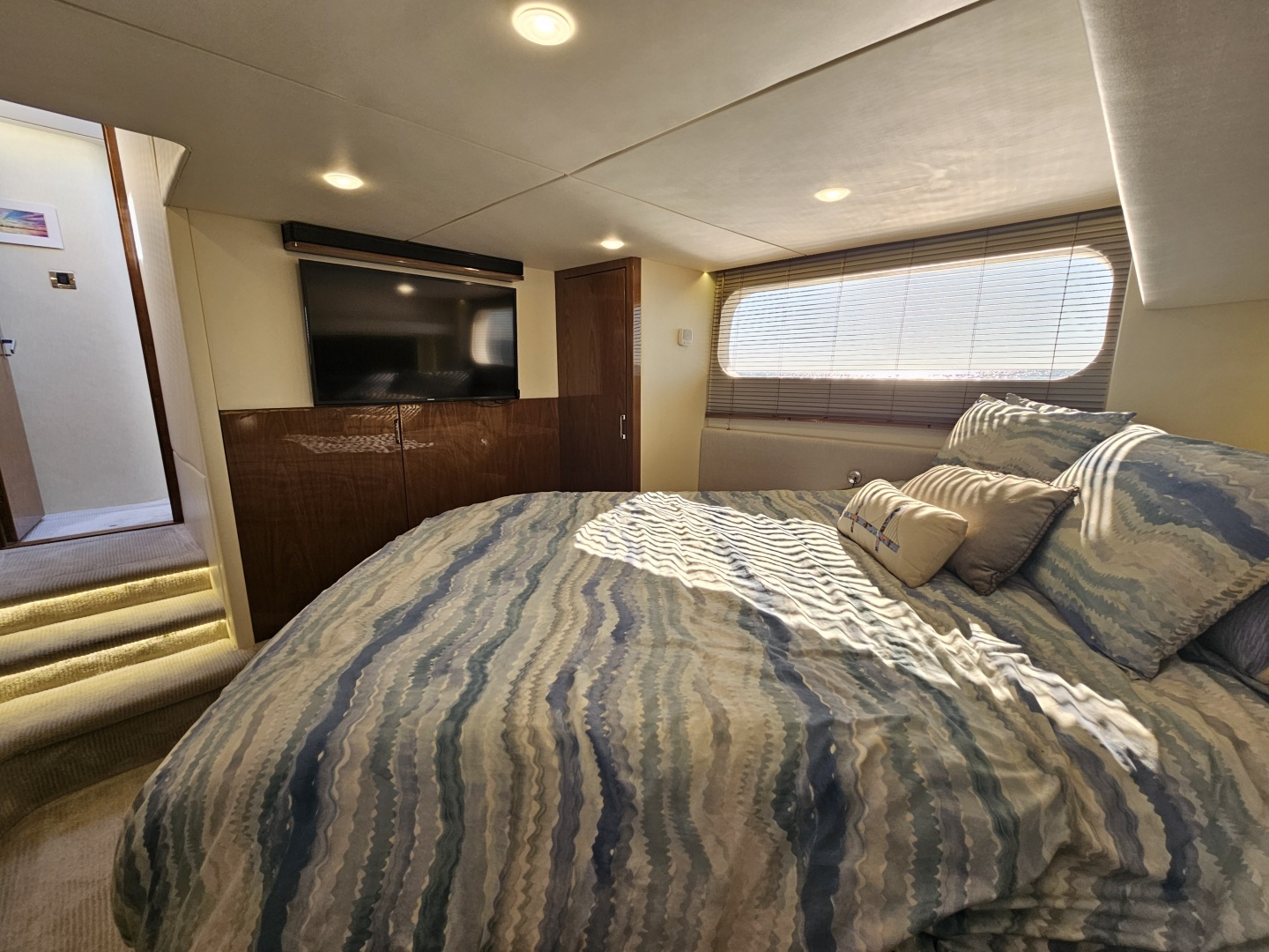 2019 Sea Ray 520 Sundancer