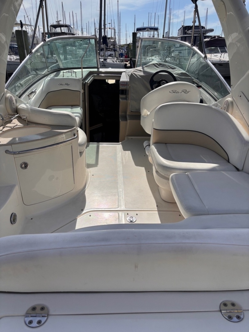 26ft Sea Ray Yacht For Sale