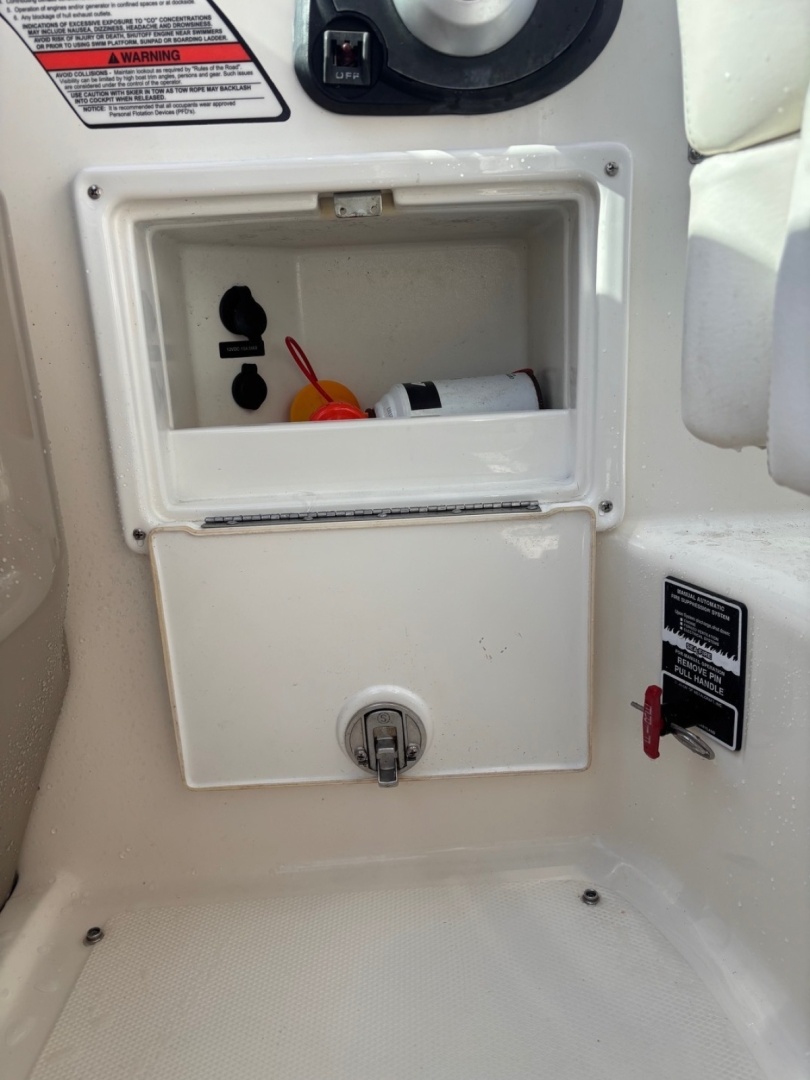 26ft Sea Ray Yacht For Sale