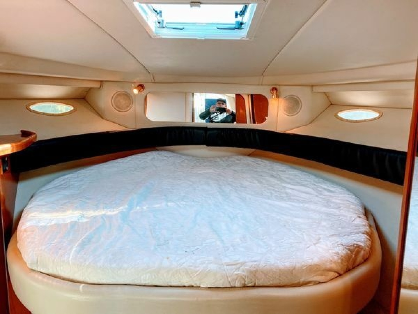 1999 Sea Ray 370 Express