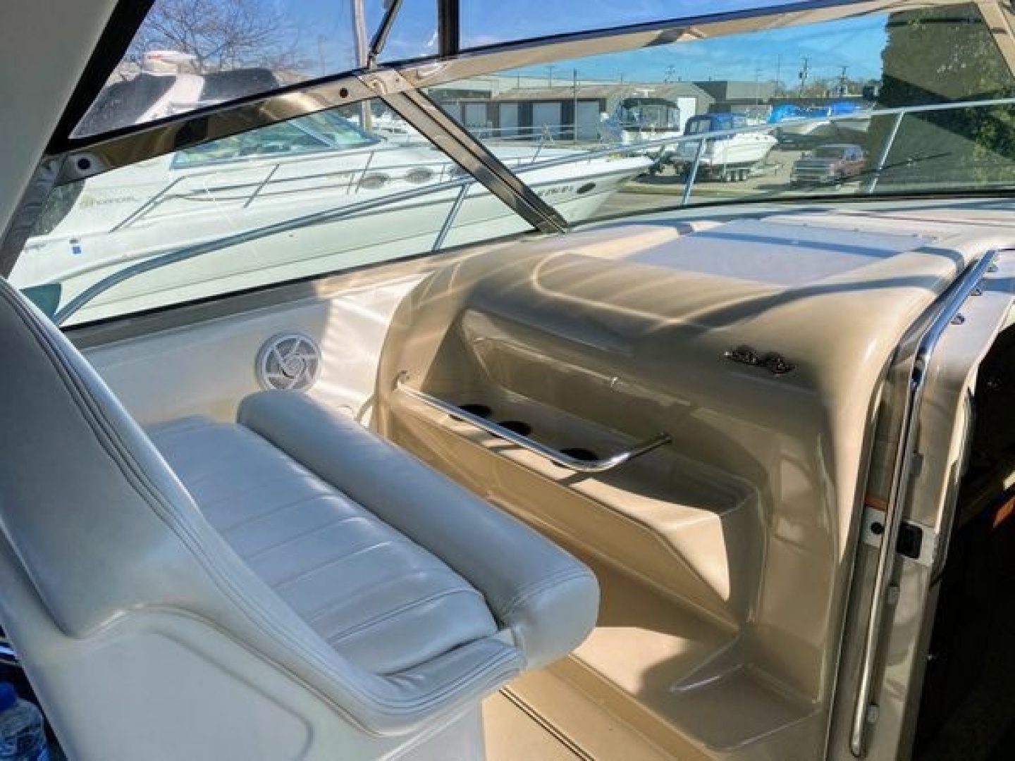 1999 Sea Ray 370 Express