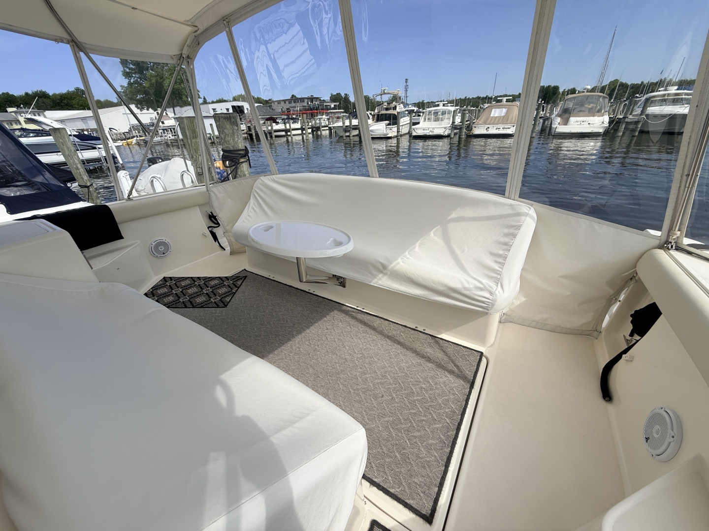 1995 Tiara Yachts 4000 Express