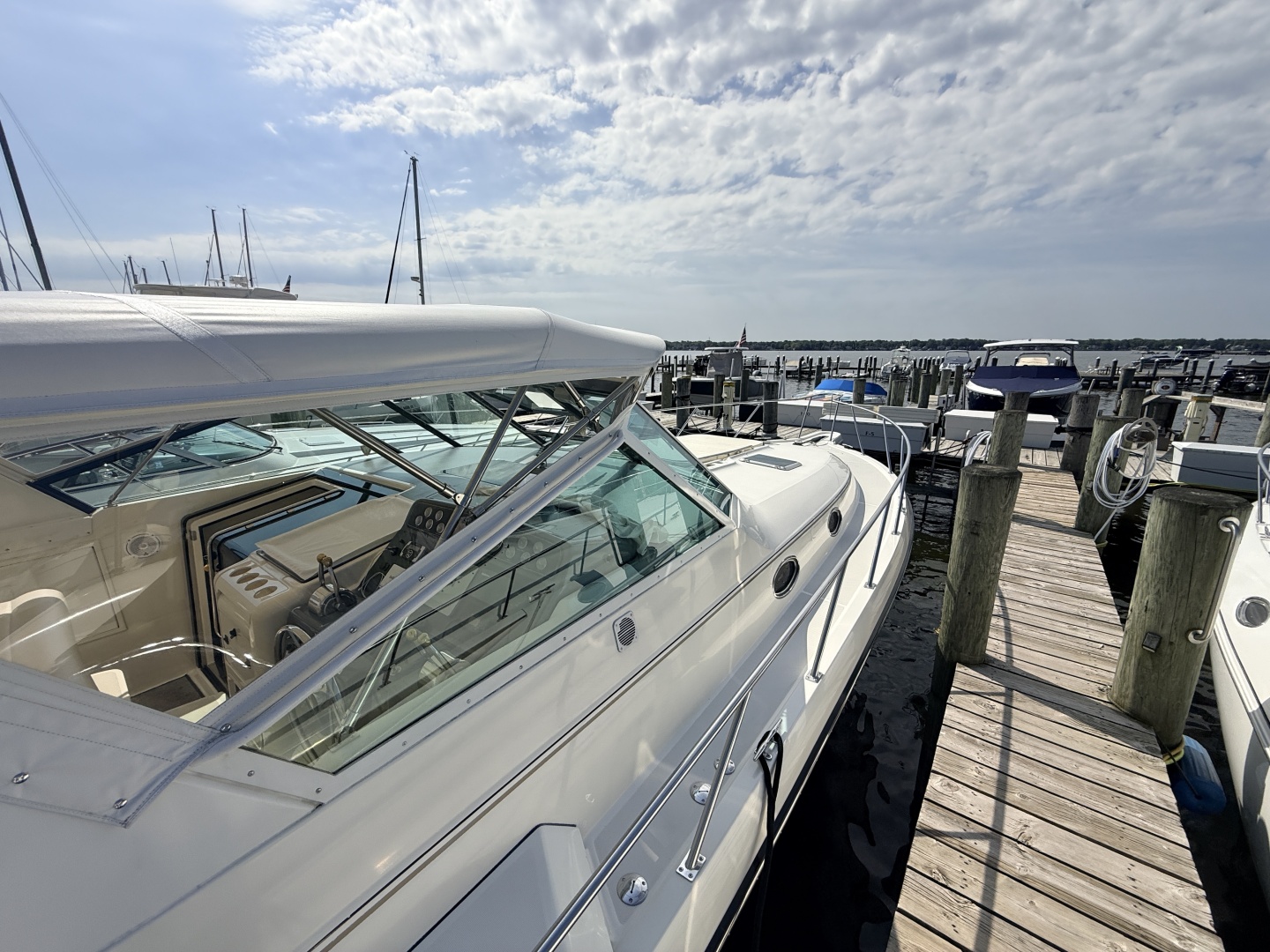 1995 Tiara Yachts 4000 Express