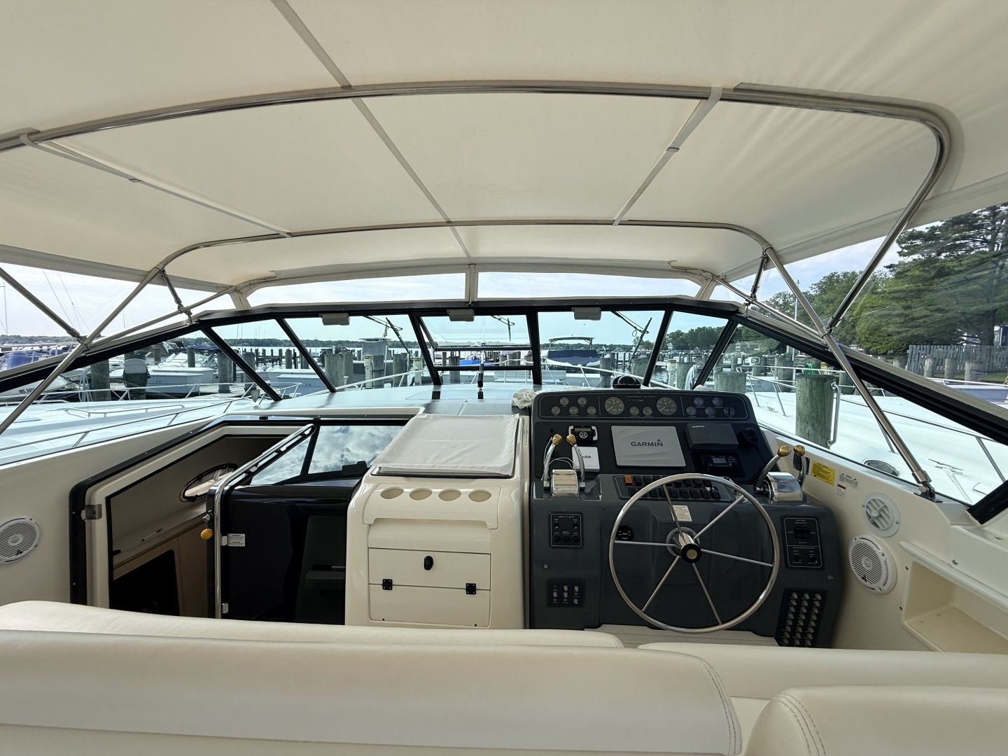 1995 Tiara Yachts 4000 Express