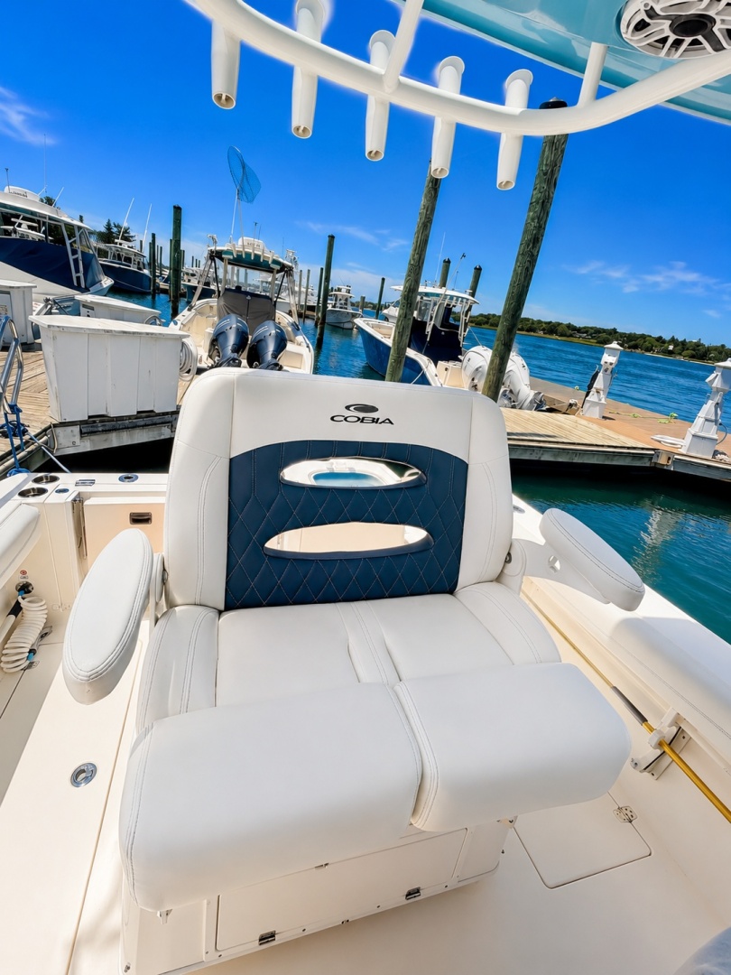 24ft Cobia Yacht For Sale