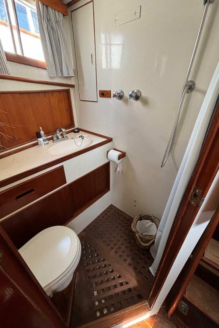 1978 Grand Banks 42 Classic