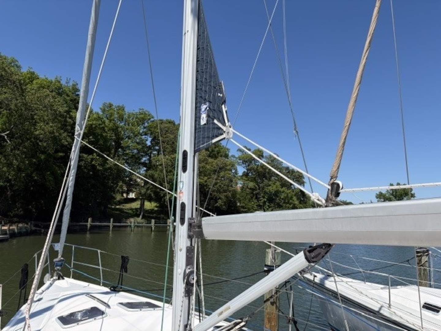 2002 Hunter 466