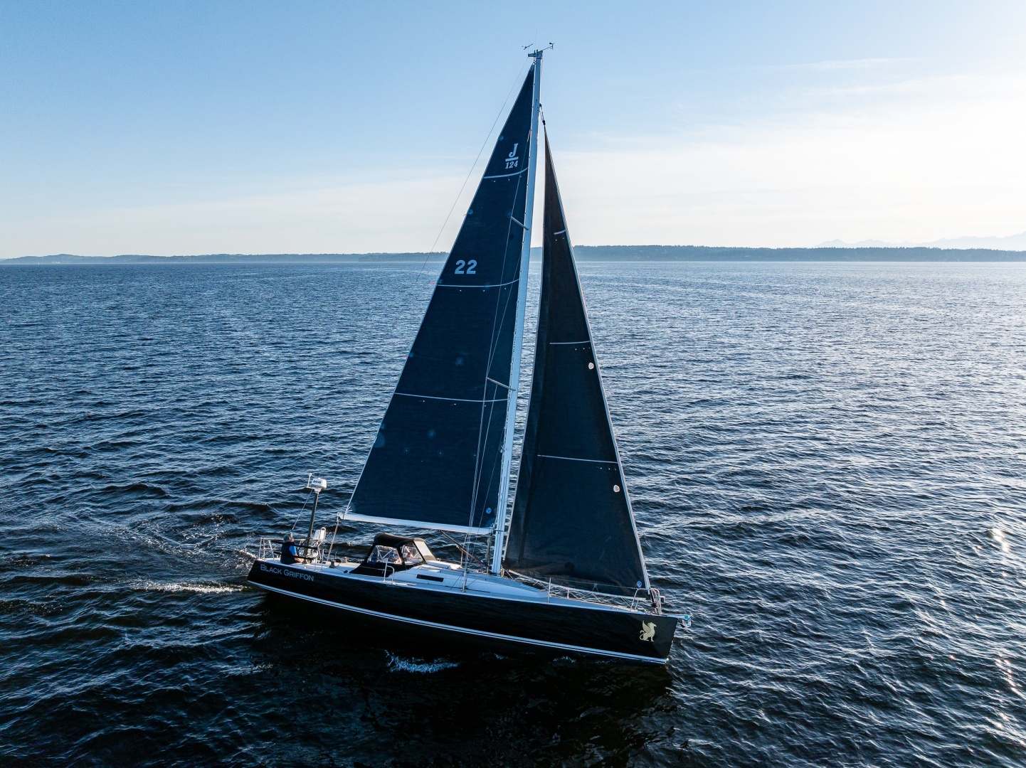 2007 J Boats 124
